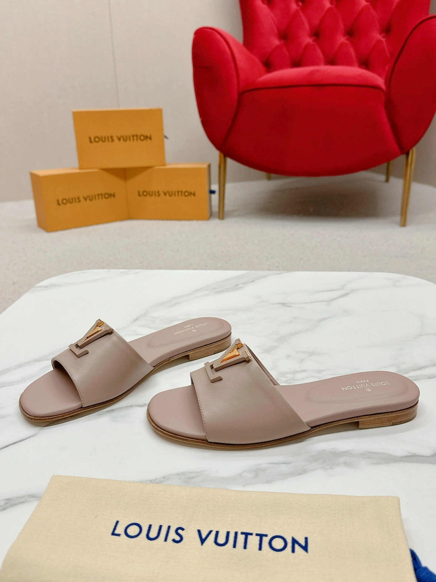 COCO-- 8V 1ACTNA sheepskin Heel height： 1.5CM item:D-X281I0332